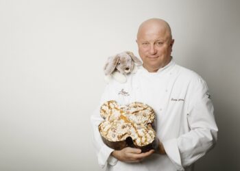 Pasqua 2026: Colomba Tiramisù il dessert italiano più amato prende il volo