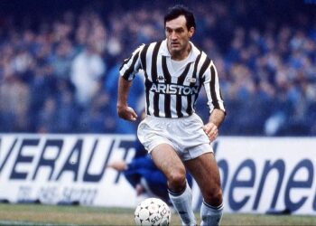 Storia di Gigi De Agostini: ricoprì tutti i ruoli in campo a parte il portiere
