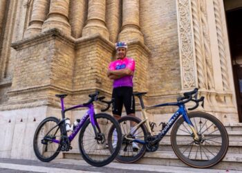 “Da Santo a Santo” pedalando per solidarietà in nome del padre